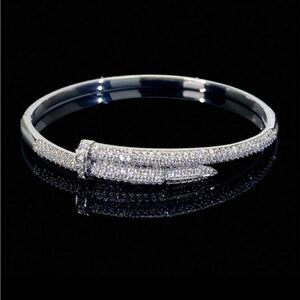 Diamond bracelet Q241